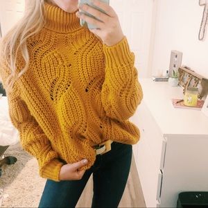 Yellow Turtle Neck Knit Sweater Size Small
